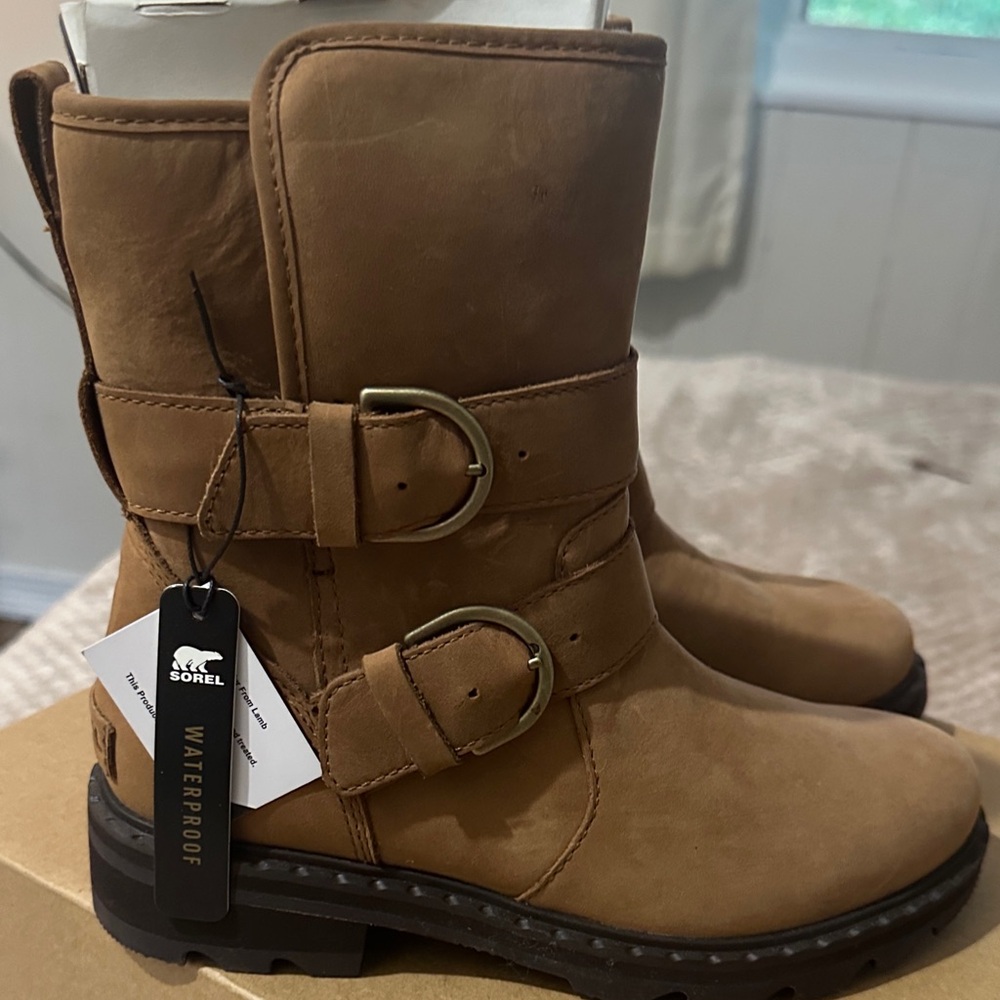 Sorel Women's Tan Moto Boots